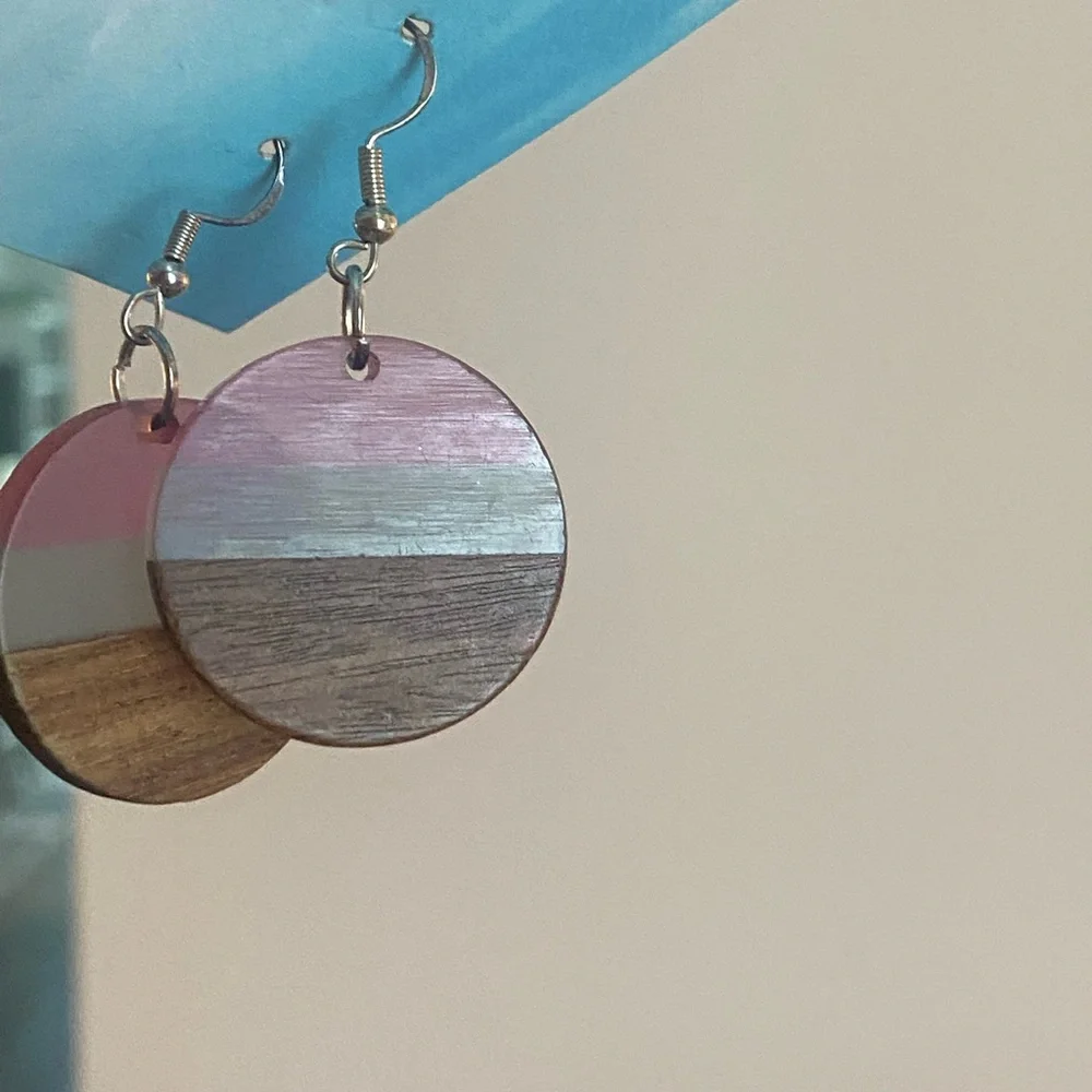 Light weight wood earrings.